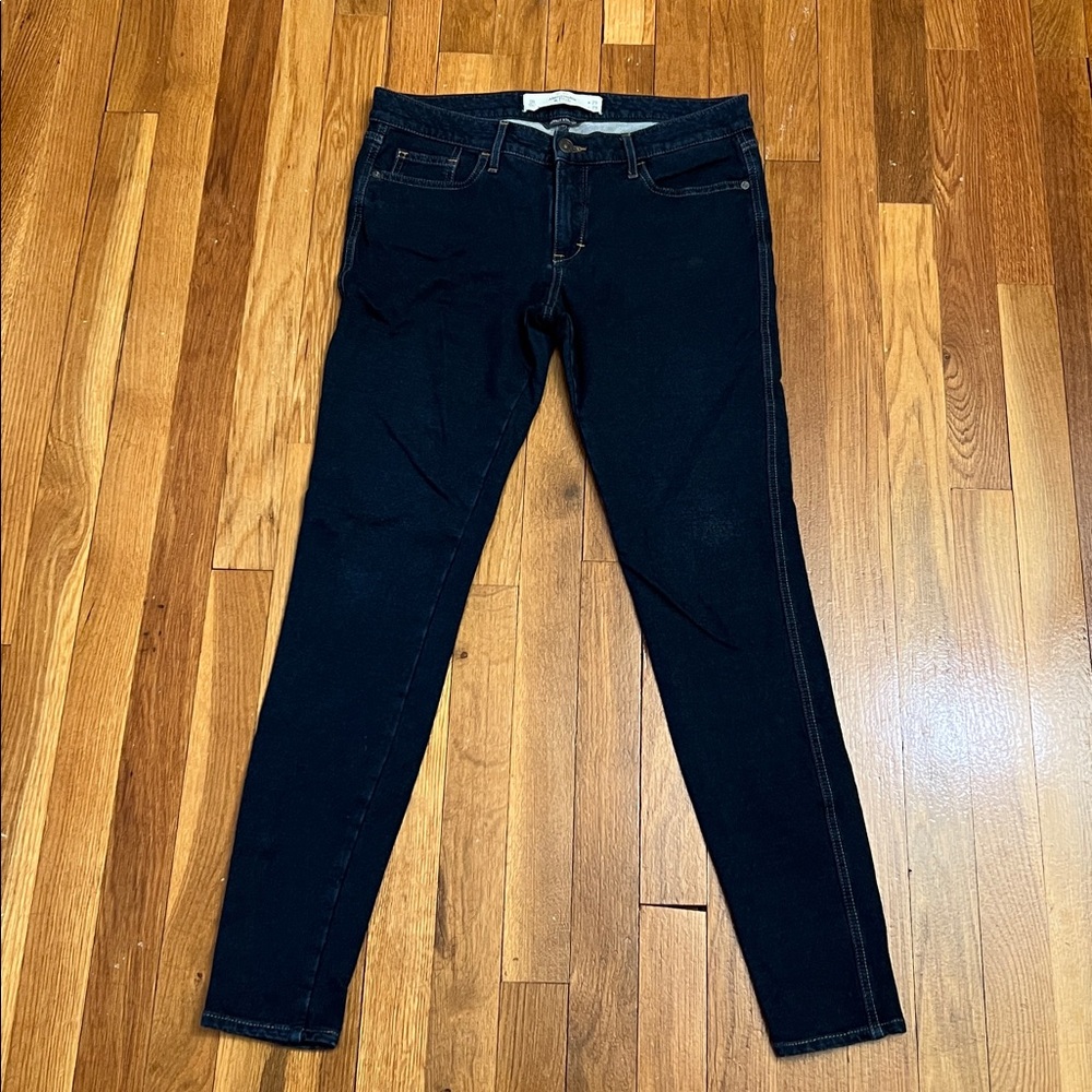Abercrombie & Fitch Dark Blue Perfect Stretch Skinny Jeans. 29x29